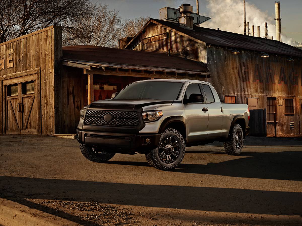 Disco Rugged Trek Garage_Tundra_3quarter_FINAL.jpg